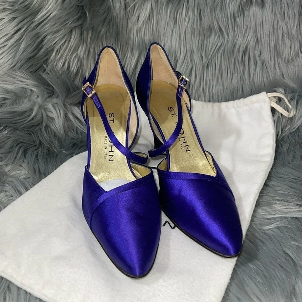 St. John Satin Heels Vintage 80’s 90’s in Blue Violet Crystal size 7.5